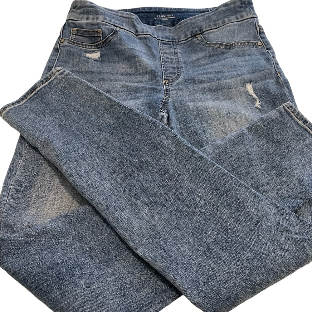 Chico’s Lightly Distressed Pull-On Jeggings, Size 2R, Faded Blue Denim. - Picture 5 of 12
